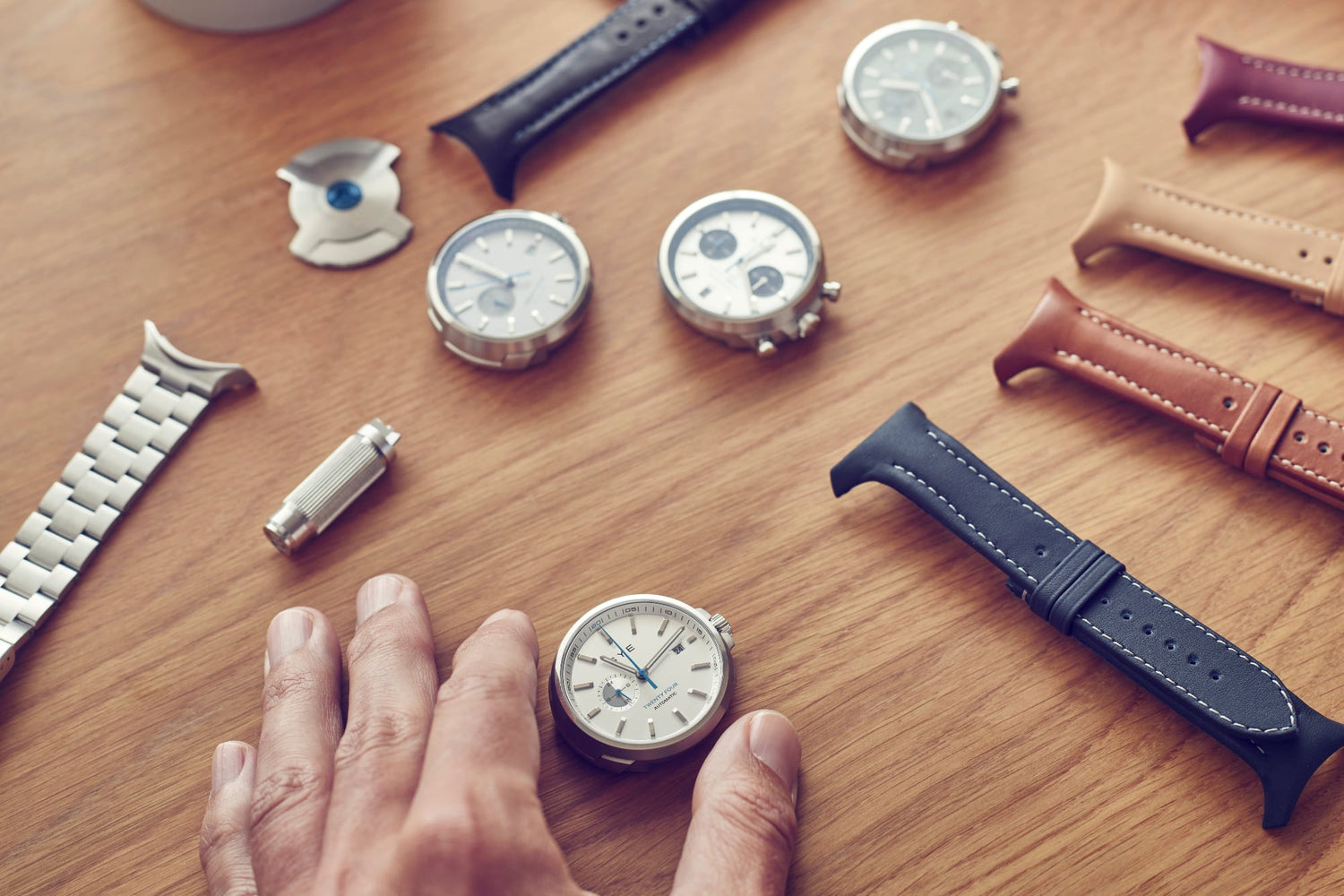 Nouvelles montres et bracelets  Collection 'Pied au plancher'