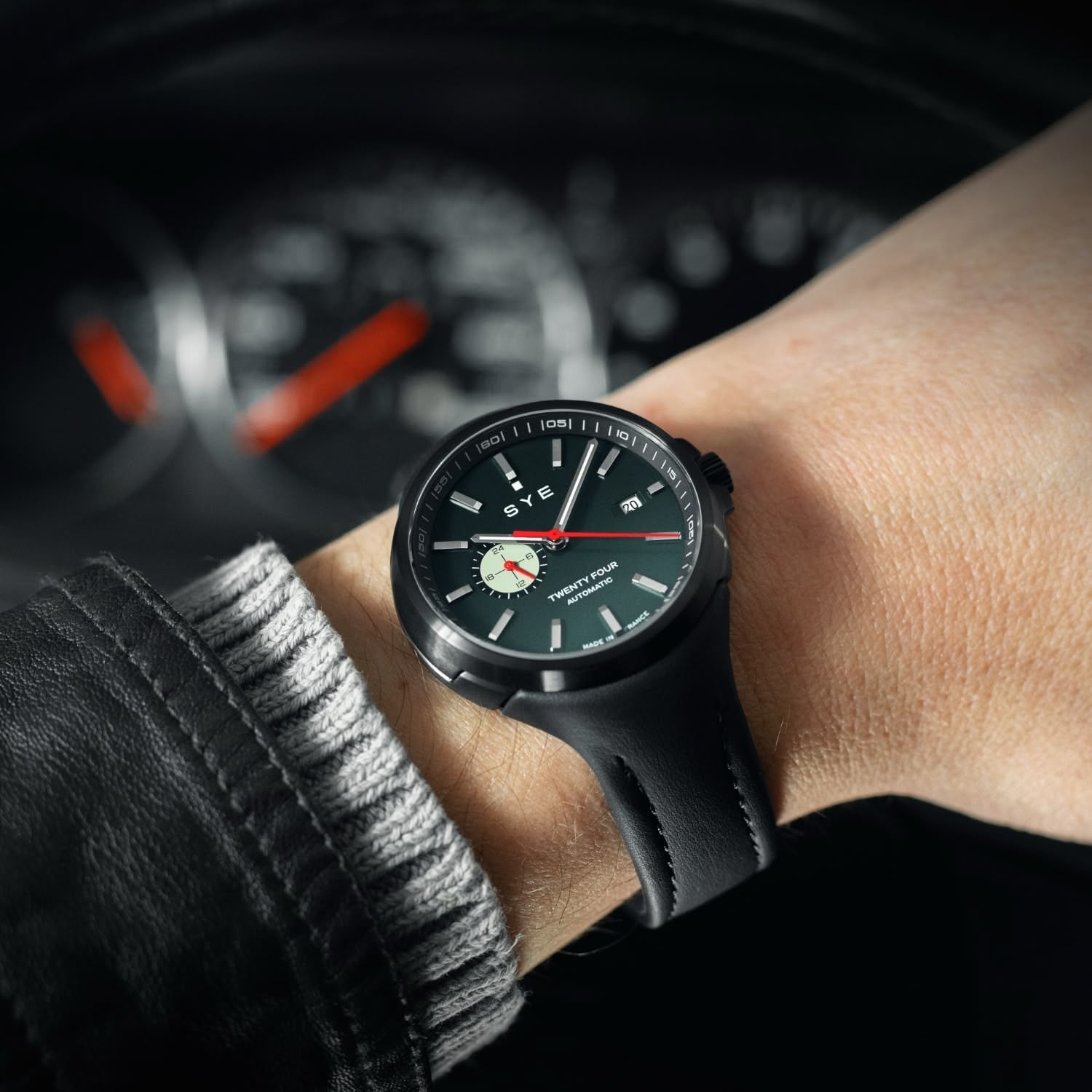 Automatic 24 [CUT 7] steel watch in black DLC