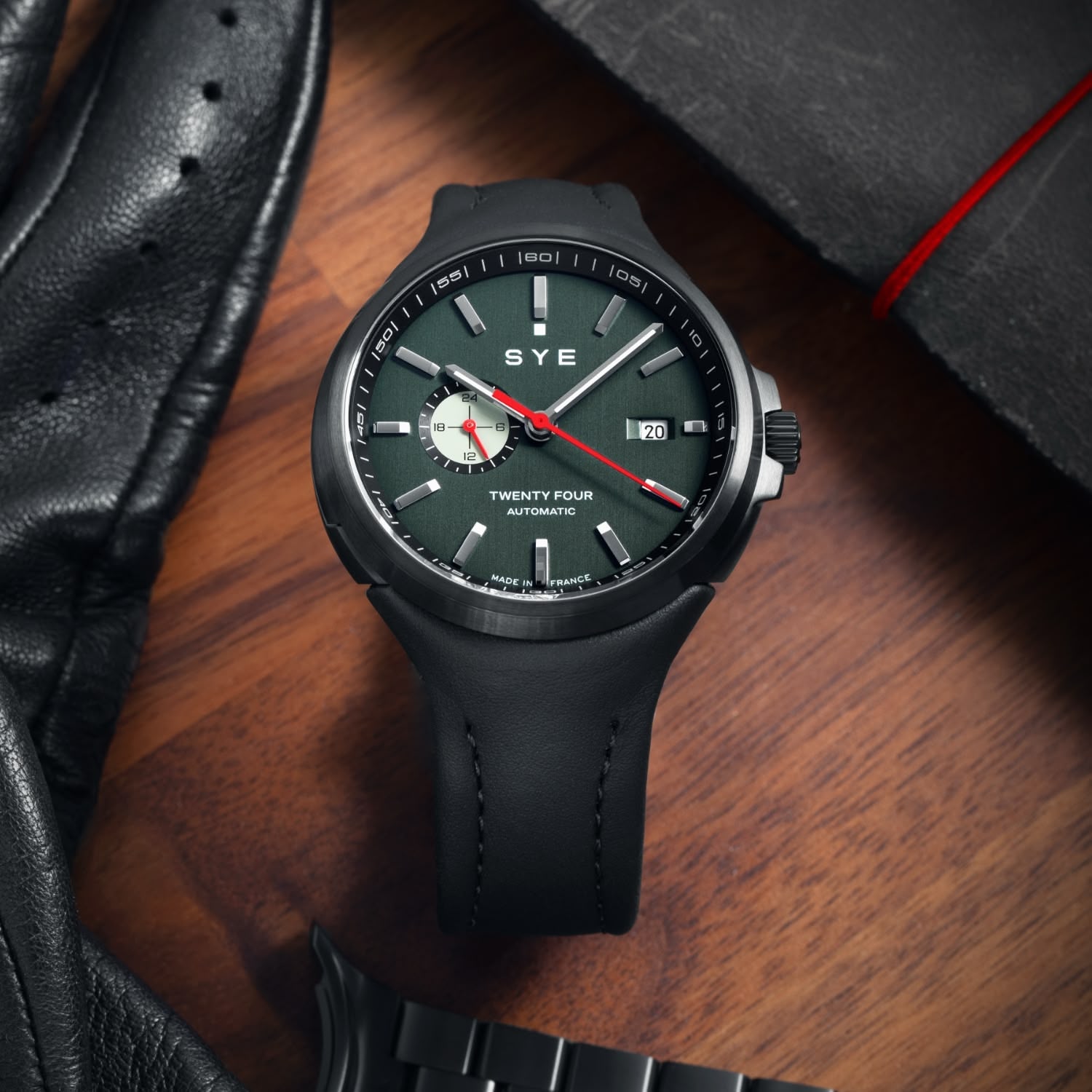 Automatic 24 [CUT 7] steel watch in black DLC